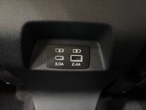 Used 2025 Subaru Crosstrek 2.5i Limited AWD/4WD image 10