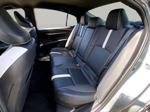 Used 2025 Toyota Camry SE FWD image 20
