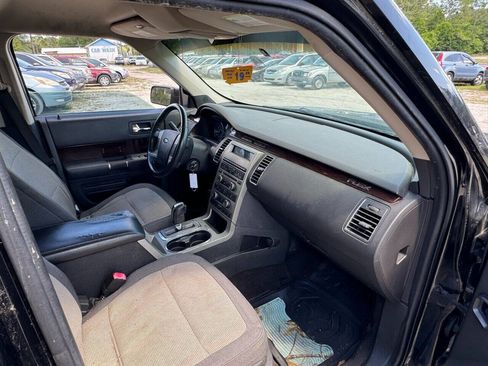 Used 2011 Ford Flex SEL FWD image 20