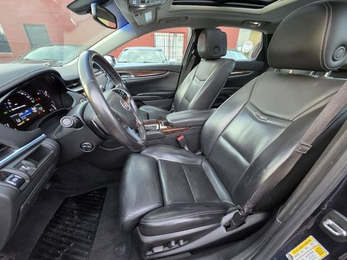 Used 2013 Cadillac XTS Luxury image 20