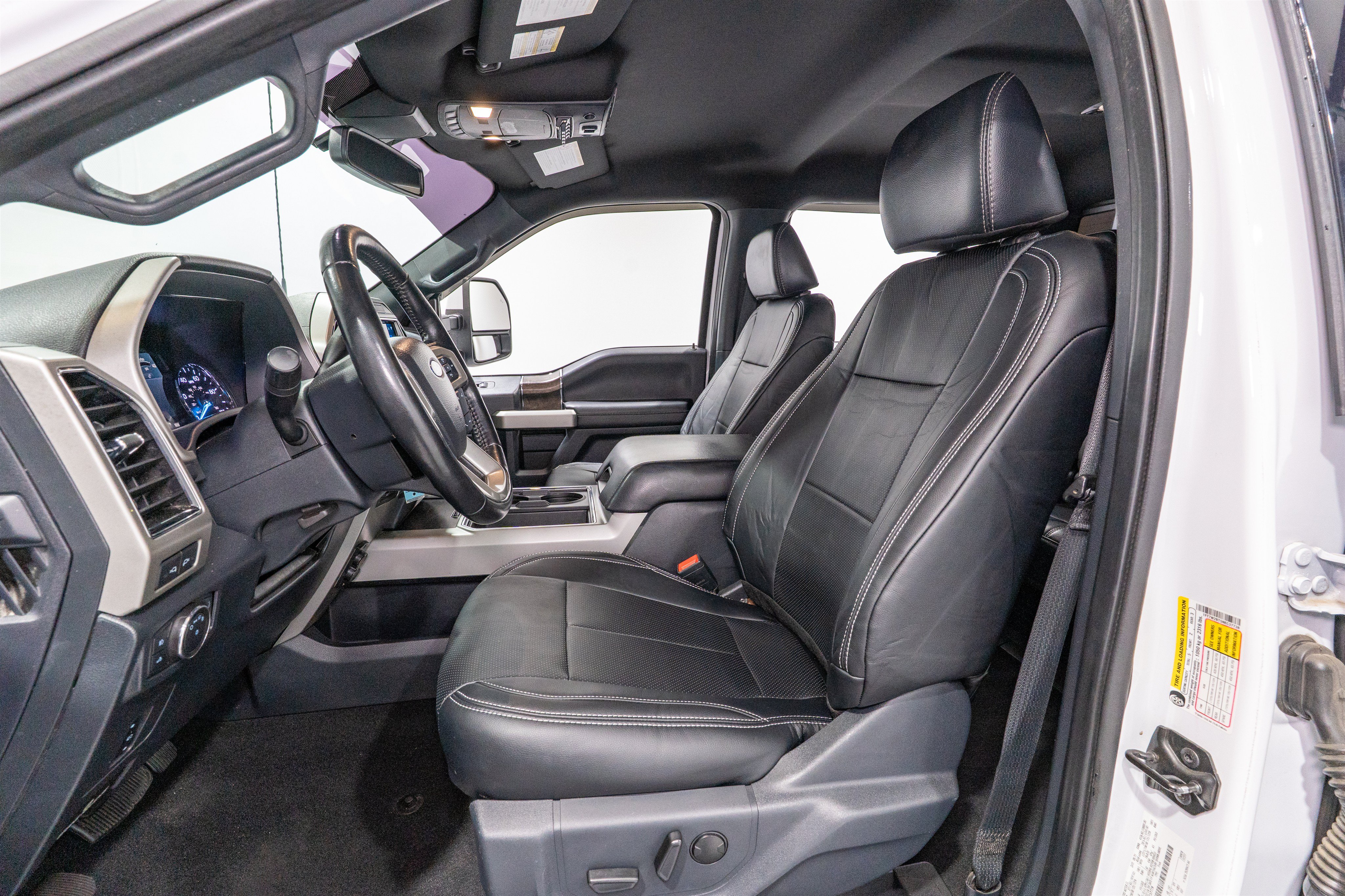 Used 2022 Ford F250 Lariat w/ Lariat Value Package AWD/4WD image 19