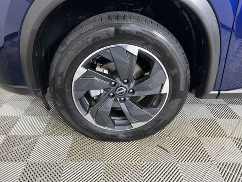 Used 2024 Nissan Rogue SV image 26