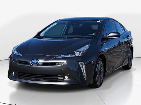 Used 2022 Toyota Prius Limited FWD image 8