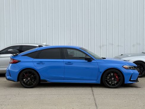Used 2024 Honda Civic Type R image 3