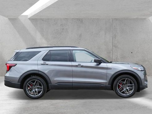 Certified 2025 Ford Explorer ST-Line w/ ST-Line Street Pack AWD/4WD image 2