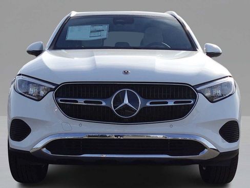 Used 2026 Mercedes-Benz GLC 300 4MATIC image 2