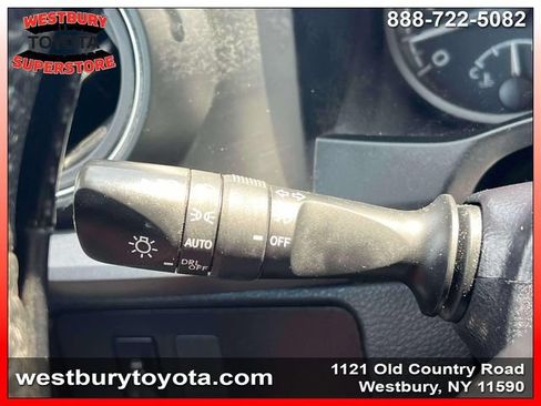 Used 2022 Toyota Tacoma TRD Off-Road w/ Technology Package AWD/4WD image 27