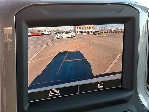 Used 2024 Chevrolet Silverado 2500 Custom w/ Custom Value Package image 17