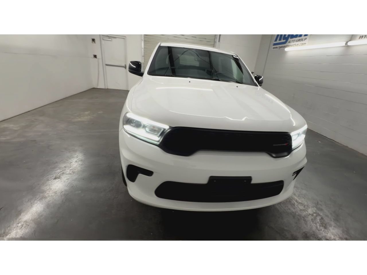 Used 2025 Dodge Durango GT AWD/4WD image 3