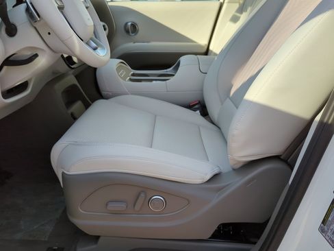 Certified 2026 Hyundai Palisade SEL AWD/4WD image 11