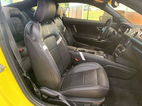 Used 2021 Ford Mustang Shelby GT500 w/ Technology Package RWD image 11