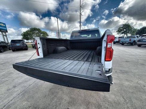 Used 2020 Chevrolet Silverado 1500 Custom w/ Custom Value Package RWD image 25