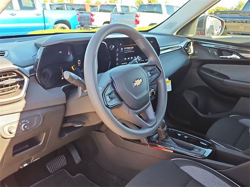 Used 2026 Chevrolet TrailBlazer LS w/ LS Convenience Package image 13