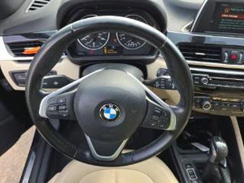 Used 2018 BMW X1 sDrive28i image 9