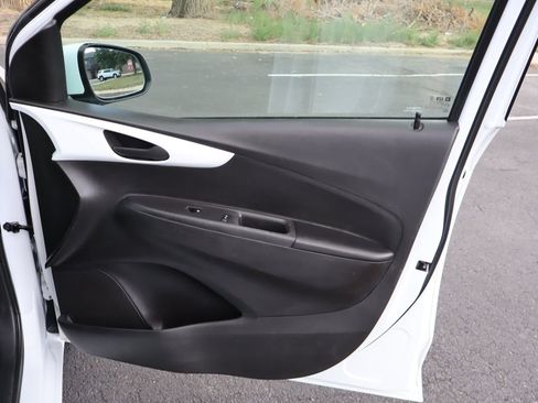 Used 2018 Chevrolet Spark LT FWD image 26
