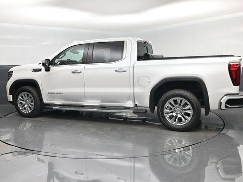 Used 2025 GMC Sierra 1500 Denali w/ Technology Package AWD/4WD image 10