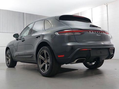 New 2026 Porsche Macan image 3