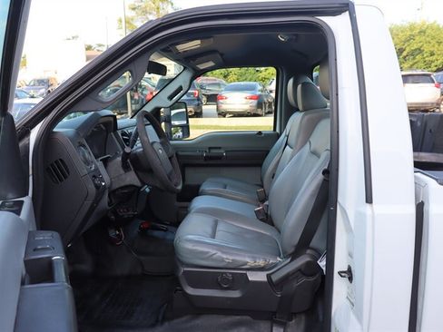Used 2016 Ford F250 XL w/ Power Equipment Group AWD/4WD image 16