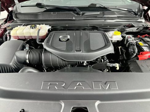 Used 2025 RAM 1500 Laramie w/ Sport Appearance Package AWD/4WD image 32