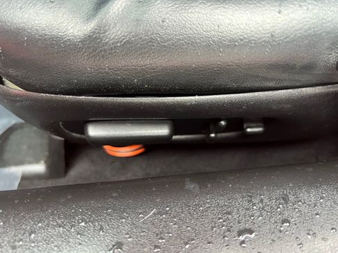 Used 1997 Chevrolet Corvette Coupe w/ Performance Handling Pkg image 24