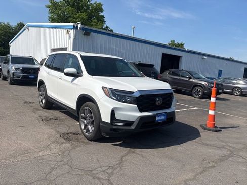 Used 2023 Honda Passport EX-L image 2