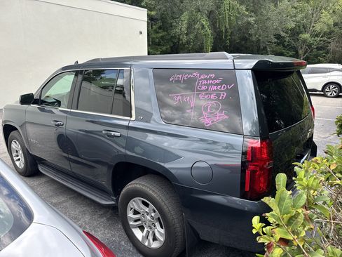 Used 2019 Chevrolet Tahoe LT RWD image 2