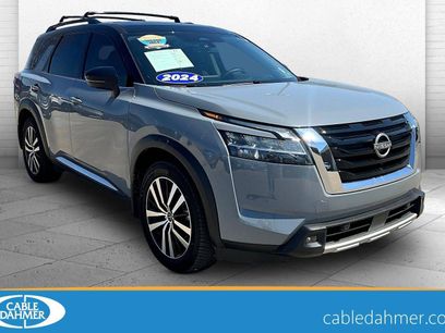 Used 2024 Nissan Pathfinder Platinum