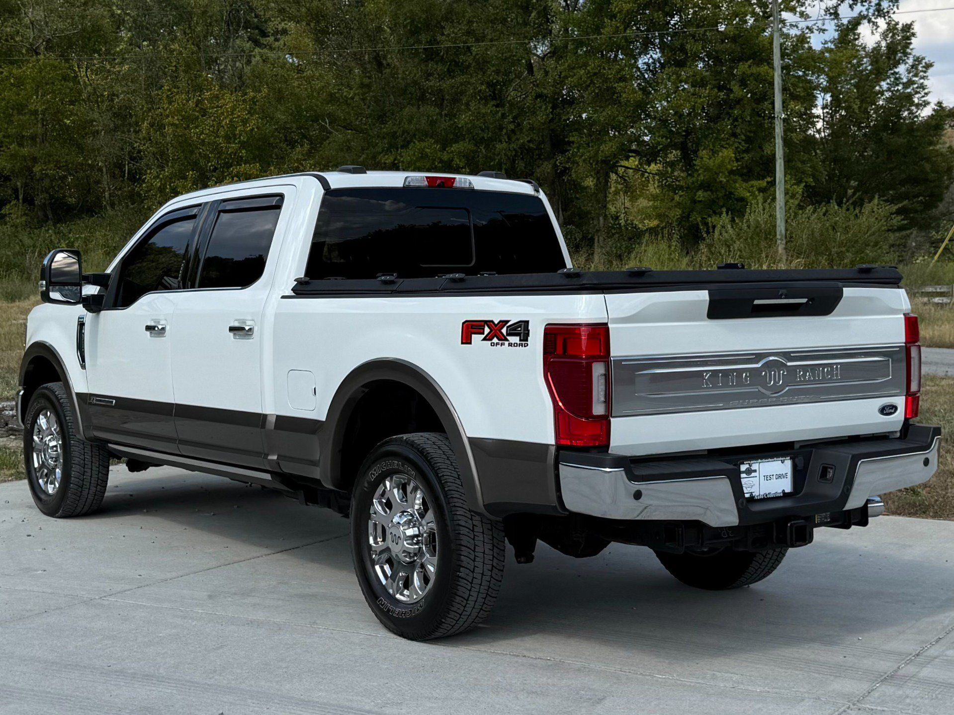 Used 2022 Ford F350 King Ranch w/ King Ranch Ultimate Package AWD/4WD image 4
