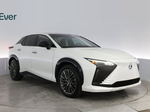 Used 2023 Lexus RZ 450e Premium w/ Accessory Package (P5) image 4