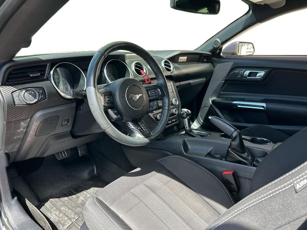 Used 2019 Ford Mustang Coupe RWD image 8