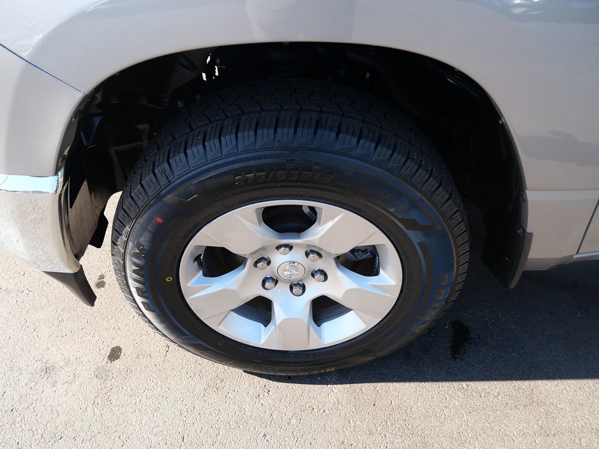 Used 2022 RAM 1500 Big Horn AWD/4WD image 34