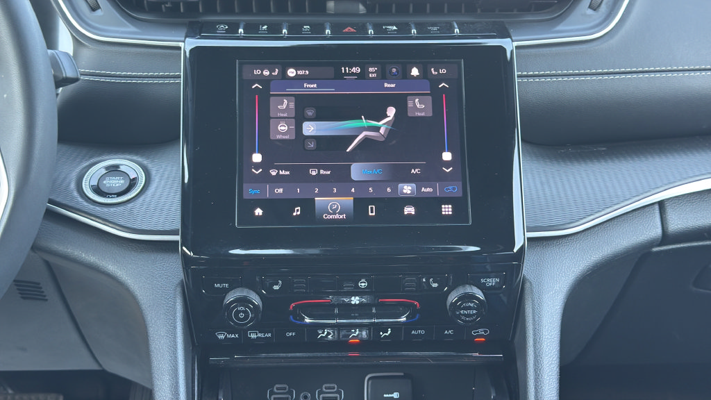 Used 2023 Jeep Grand Cherokee L Laredo AWD/4WD image 16