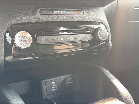 Used 2023 Ford Escape Platinum AWD/4WD image 45