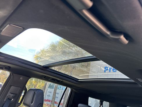 Used 2023 Cadillac Escalade ESV Premium Luxury image 14