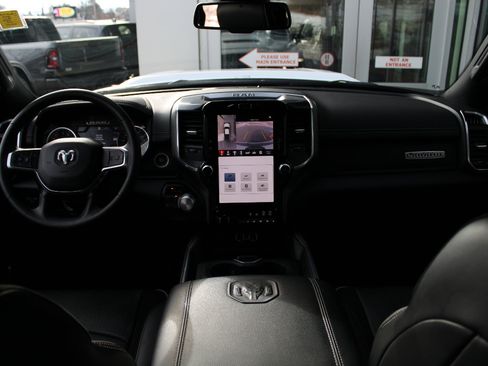 Used 2023 RAM 2500 Laramie w/ Night Edition image 35