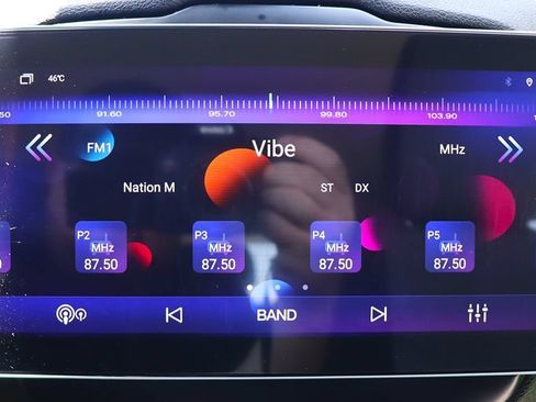 Used 2018 Jeep Renegade Latitude FWD image 48
