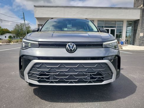 Certified 2025 Volkswagen Taos S image 3