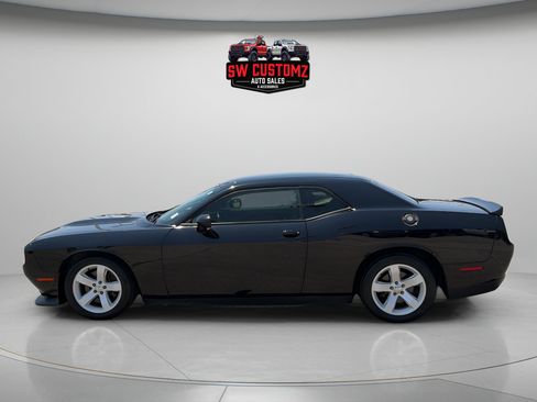 Used 2021 Dodge Challenger GT RWD image 4
