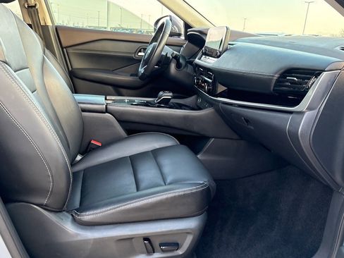 Certified 2023 Nissan Rogue SL w/ SL Premium Package image 34