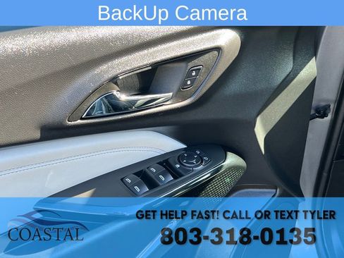 Used 2025 Chevrolet Trax LT FWD image 7