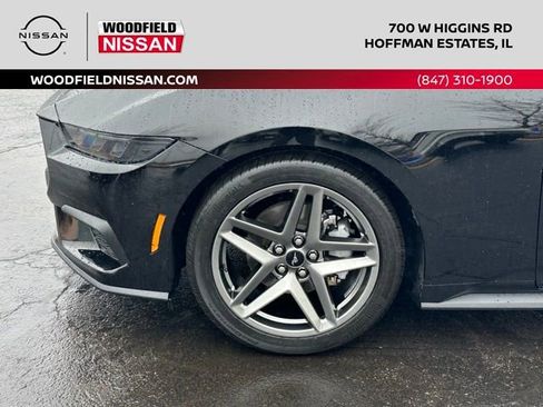 Used 2025 Ford Mustang Coupe image 7