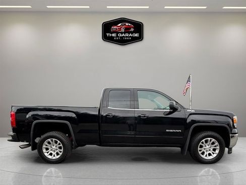 Used 2015 GMC Sierra 1500 SLE w/ SLE Value Package AWD/4WD image 3