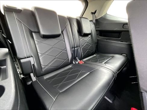 Used 2024 Volkswagen Atlas SE FWD image 26