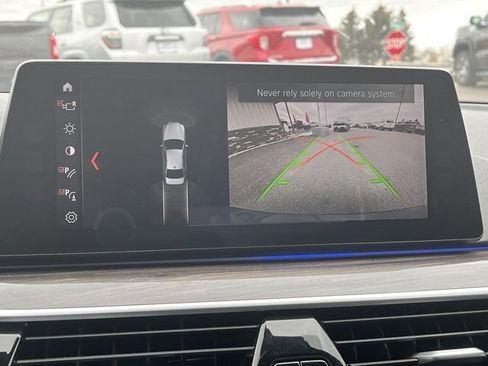 Used 2018 BMW 530i w/ Premium Package image 43