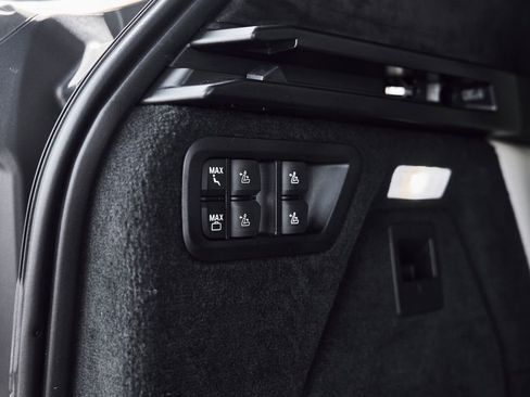 Used 2023 BMW ALPINA XB7 AWD/4WD image 20