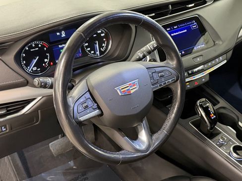 Used 2020 Cadillac XT4 Premium Luxury w/ Driver Awareness Package FWD image 4