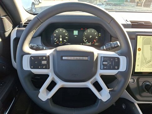 New 2026 Land Rover Defender 110 S image 6