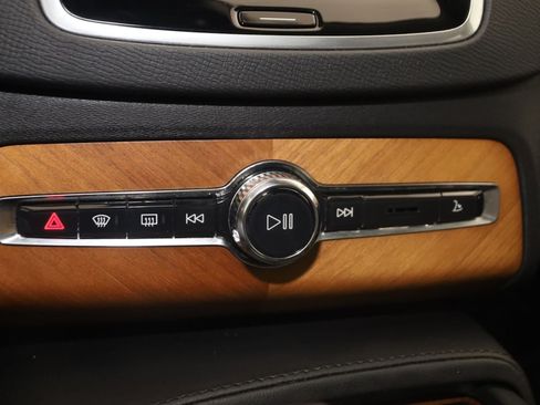 Used 2023 Volvo XC90 B6 Plus w/ Protection Package Premier AWD/4WD image 31