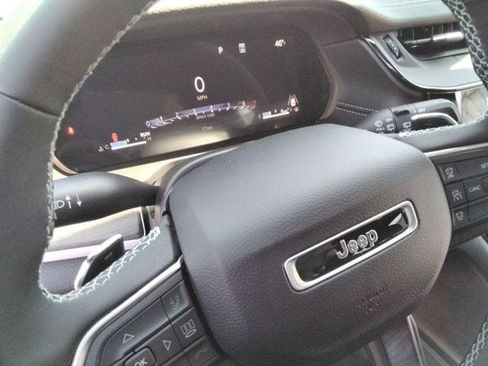 New 2026 Jeep Grand Cherokee Limited AWD/4WD image 23