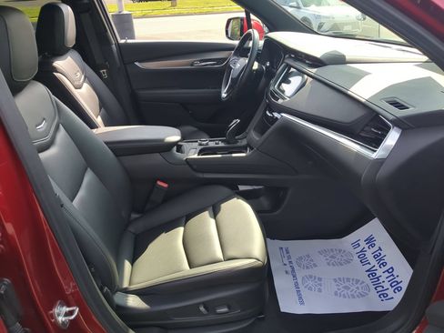Certified 2024 Cadillac XT6 Luxury FWD image 27